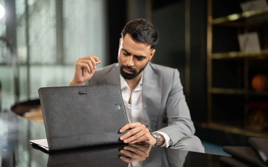 Vittorio Lusso Leather Goods Platform - Image 1